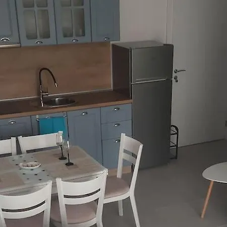 в Life Apartment *